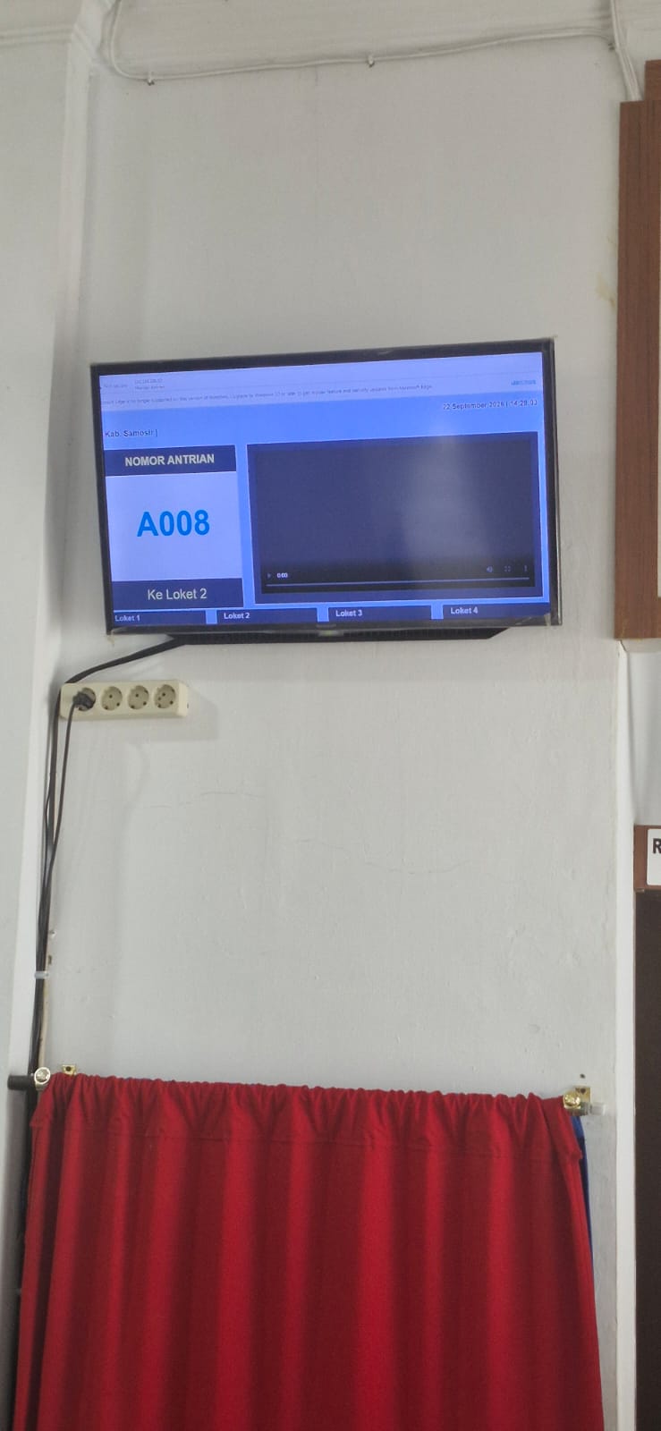 Layar Informasi