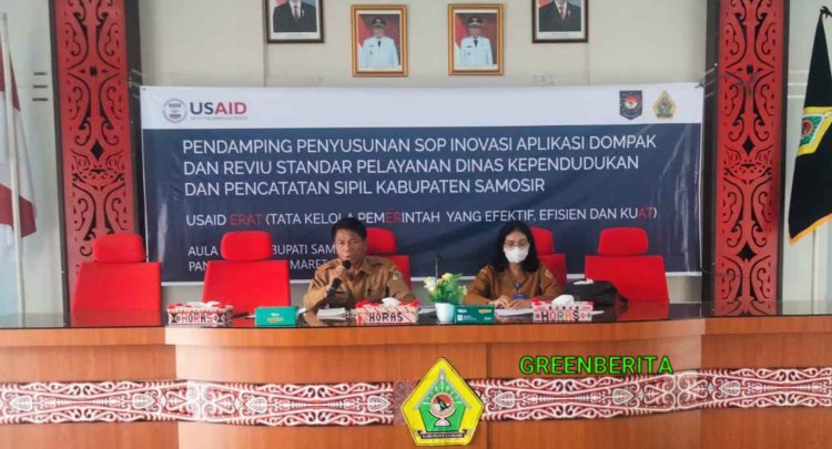 Pemkab Samosir dan USAID Erat Lakukan Dampingan Penyusunan SOP Inovasi Aplikasi Dampak Layanan pada Dinas Dukcapil